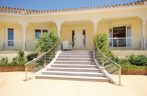 Marbella House | Beach front home in Marbella