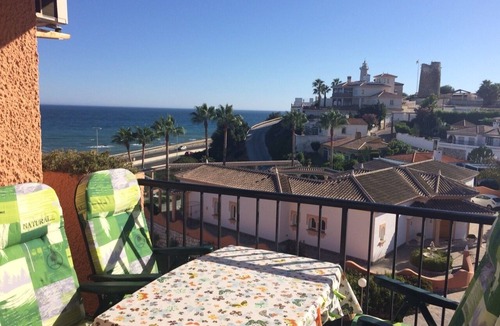 El Faro Apartment | Beachfront apartment with sea views on the Costa del Sol