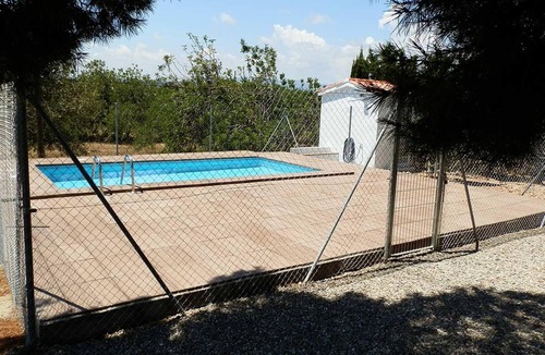 Costa Dorada Villa | Beachside Retreat: Private Pool, Free WiFi, Pet-Friendly, Near Dog Beach