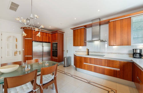 Torrequebrada Villa | Beachside Villa with Great Sea View