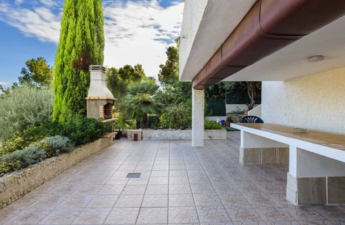 Oropesa del Mar Villa | Beautiful apartment in villa for 4 people with WIFI, A/C, pool, TV and terrace