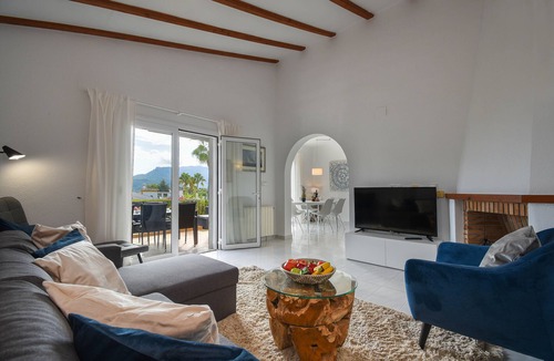Pedreguer House | Beautiful and comfortable house with communal pool in Denia, Costa Blanca, Spain for 6 persons