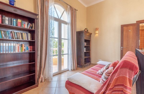 Campos Villa | Beautiful and Spacious Villa in a Quiet Location with Large Pool, Terrace, Balcony & Garden