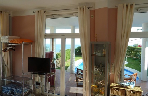 Rio Velez House | Beautiful apartment by the pool - 200 m to the sea