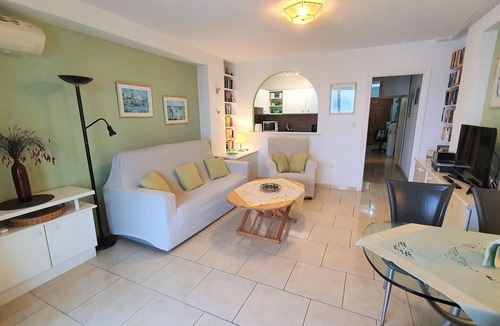 Velilla-Taramay Apartment | Beautiful beachfront apartment, stunning ocean view, Wi-Fi, A/C, short-term rental license