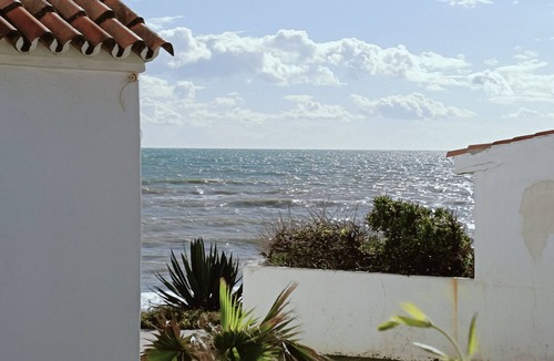 Sector G - Gallareta House | Beautiful house 30 meters from the sea