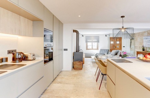 Pollensa Ski Chalet | Beautiful townhouse Wi-Fi, plunge pool