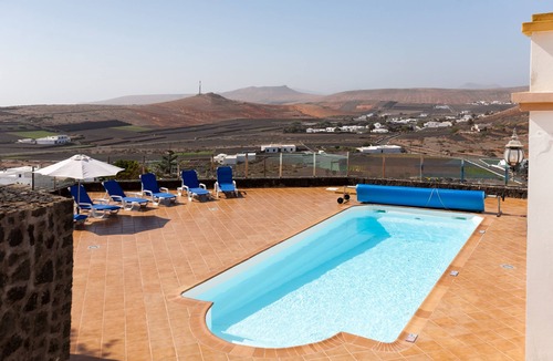 Los Valles House | Bellavista private heated pool and sauna