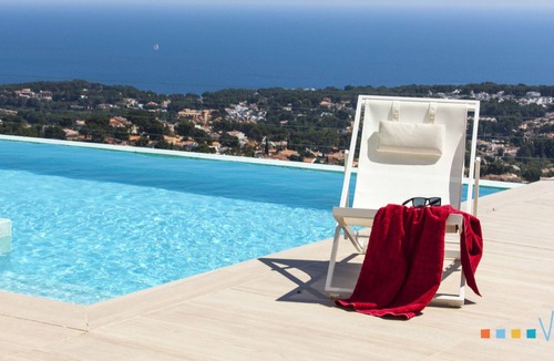 Benimeit Villa | BENIMUSLEM- Villa for rent in Moraira with a spectacular infinity pool with sea views.