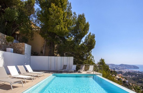 Benimeit Villa | BENIMUSLEM- Villa for rent in Moraira with a spectacular infinity pool with sea views.