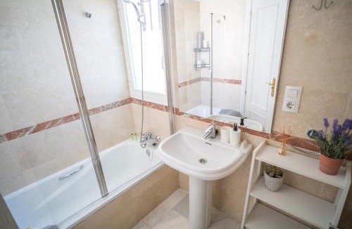 Bahia de Casares Apartment | Best sea views and walk to beach 2 bed Apt RDR493