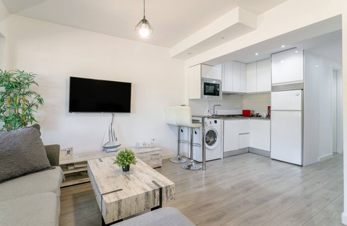 Playa de San Juan Apartment | 'Boliche' Apartment with Shared Pool, Wi-Fi, and Air Conditioning