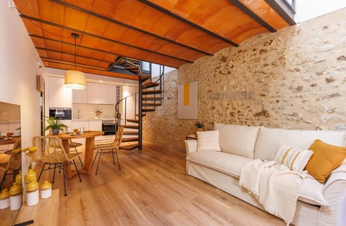 Old Town Apartment | Bravissimo Ballesteries 40, Barri Vell duplex