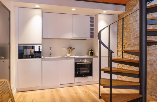 Old Town Apartment | Bravissimo Ballesteries 40, Barri Vell duplex