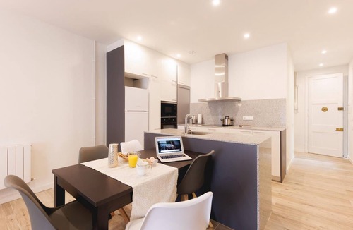 Old Town Apartment | Bravissimo Ciutadans Penthouse, with 3 bedrooms
