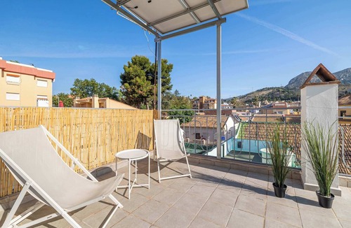 Pedregalejo Apartment | Bright Ground Floor Apt - 700m to Beach
