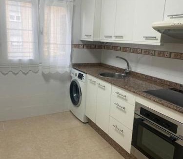 Pumarin Apartment | Cómodo alojamiento en Gijón