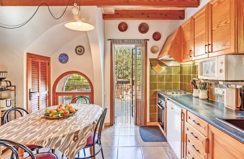Pollensa House | “Ca les Estamenyes” close to the Sea, Wi-Fi, A/C, Terrace, Garden & Pool; Parking Available
