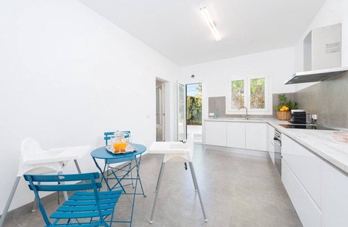 S'Illot-Cala Morlanda Ski Chalet | Cala Rafalino - House In S'illot-cala Morlanda