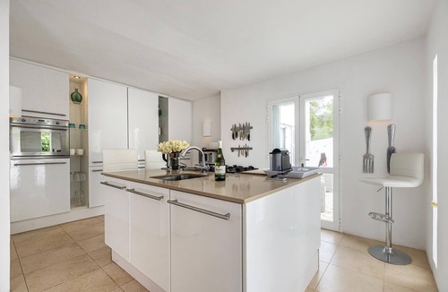 Sant Antoni de Portmany Villa | CAN Calma - Encantadora Villa con Piscina y Bbq, Ideal Para Familias