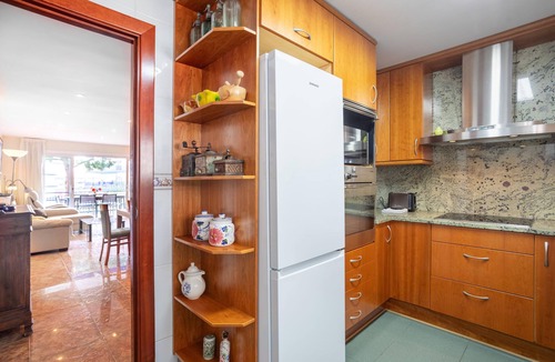 Sant Andreu de Llavaneres Apartment | Can Sans - quiet community