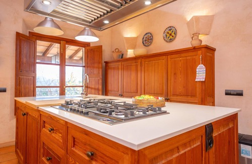 Ullaro Villa | CAN LLOBERA D'ULLARÓ - Spectacular country house with private pool - Free WiFi