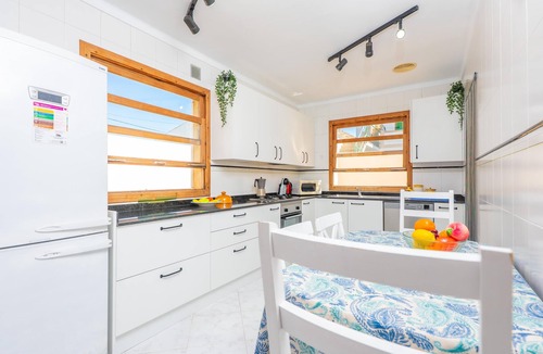 S'Estanyol de Migjorn House | CAN PARRITA - Chalet with terrace and free Wi-Fi in s'Estanyol de Mitjorn