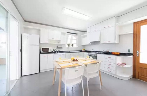 Colonia de Sant Pere Ski Chalet | Can Roig (caldes) - House In Colònia De Sant Pere