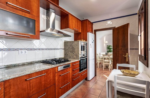 Canet de Mar House | CANET – close to the beach and public transport