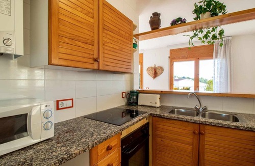 Llanca Apartment | Cap Ras 04 Comfortable apartment close to the sea