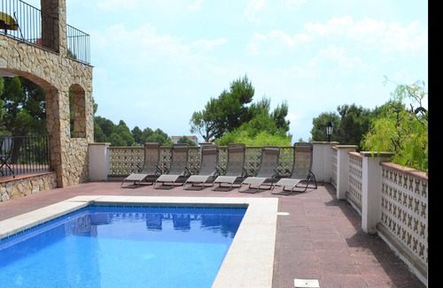 Llanca Apartment | CAP RAS 8 Magnificent apartment with community Pool