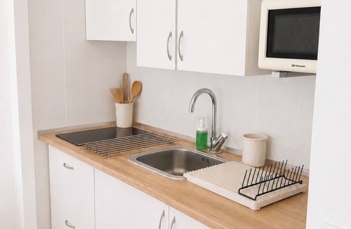 Torremolinos Apartment | Carihuela Beach, CASTILLO DE SANTA CLARA, wifi, swimming pool