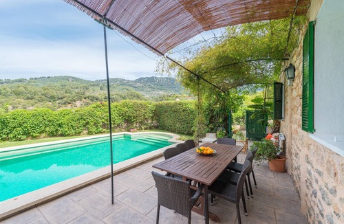 Biniaraix Villa | CAS PATRO LAU - Villa with private pool in Fornalutx. Free WiFi