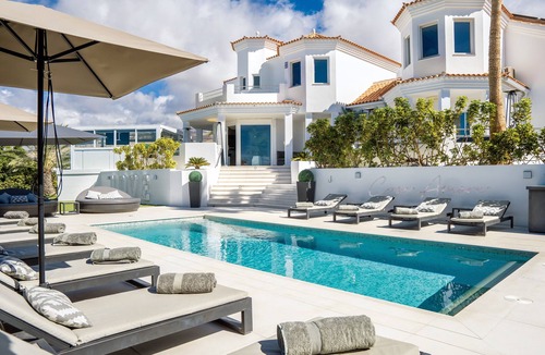 Adeje Villa | Casa Amore Tenerife - Fully staffed including Chef - All Food & Drinks included.