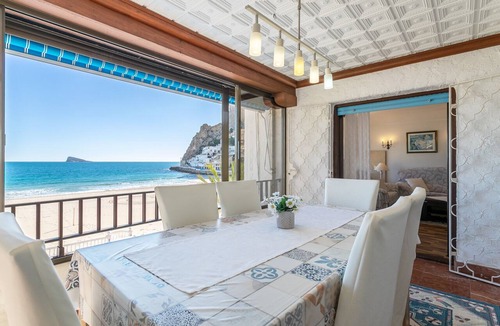 Cala Apartment | Casa Blanca 2 Apartment with Sea Views, Barbecue, Air Conditioning and Wi-Fi