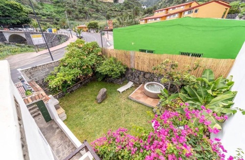 Hermigua House | Casa Bouganville