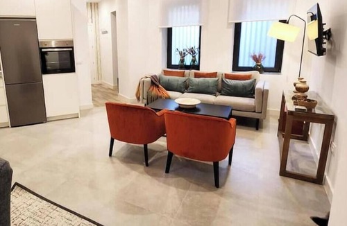 Los Remedios Apartment | Casa Deco Apartment recently-refurbished in a fantastic area