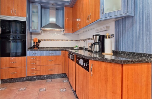 La Pola de Gordon House | Casa La Cuadra I: ski slope access, mountain views & terrace