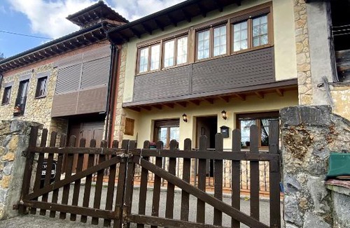 Infiesto House | CASA LUISA Biedes, Piloña