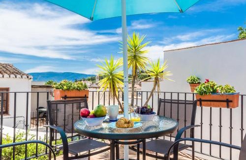 Pinos del Valle House | Casa Luna - Traditional spanish village house with pool