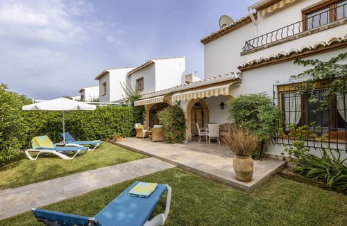 Javea Ski Chalet | Casa Maya
