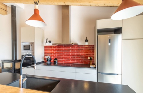 Camos Apartment | Casa Romaní – Holiday home near Lake Banyoles