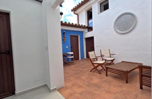 Montejaque House | Casa rural en Montejaque con patio andaluz, chimenea y sala multiusos