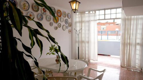 Sevilla Este House | Casa Soleada Calle Tranquila Junto a FIBES