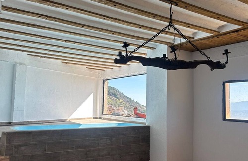 Pedro Bernardo House | Casa Spa La Fuente del Duende: mountain views, private heated pool, and Wi-Fi