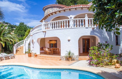 Arnella Villa | Casita Travel | Casa Los Moros