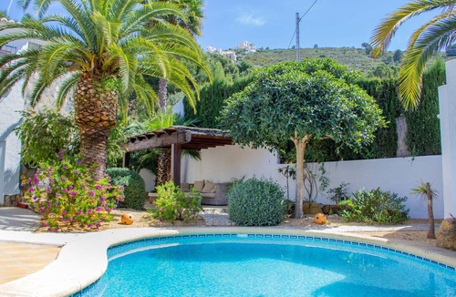 Arnella Villa | Casita Travel | Casa Los Moros