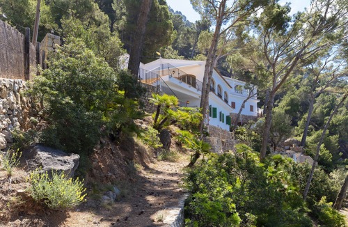 Banyalbufar Ski Chalet | Chalet con Vistas Panorámicas en Primera Línea de mar