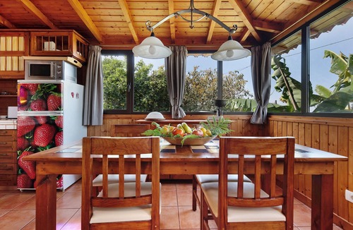 Montijos Ski Chalet | Chalet 'Eco With Views of Teide' with Sea View, Wi-Fi, and Air Conditioning