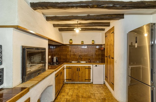Esponella Ski Chalet | Chalet 'El Revolt De Martís' with Private Pool, Private Terrace and Wi-Fi